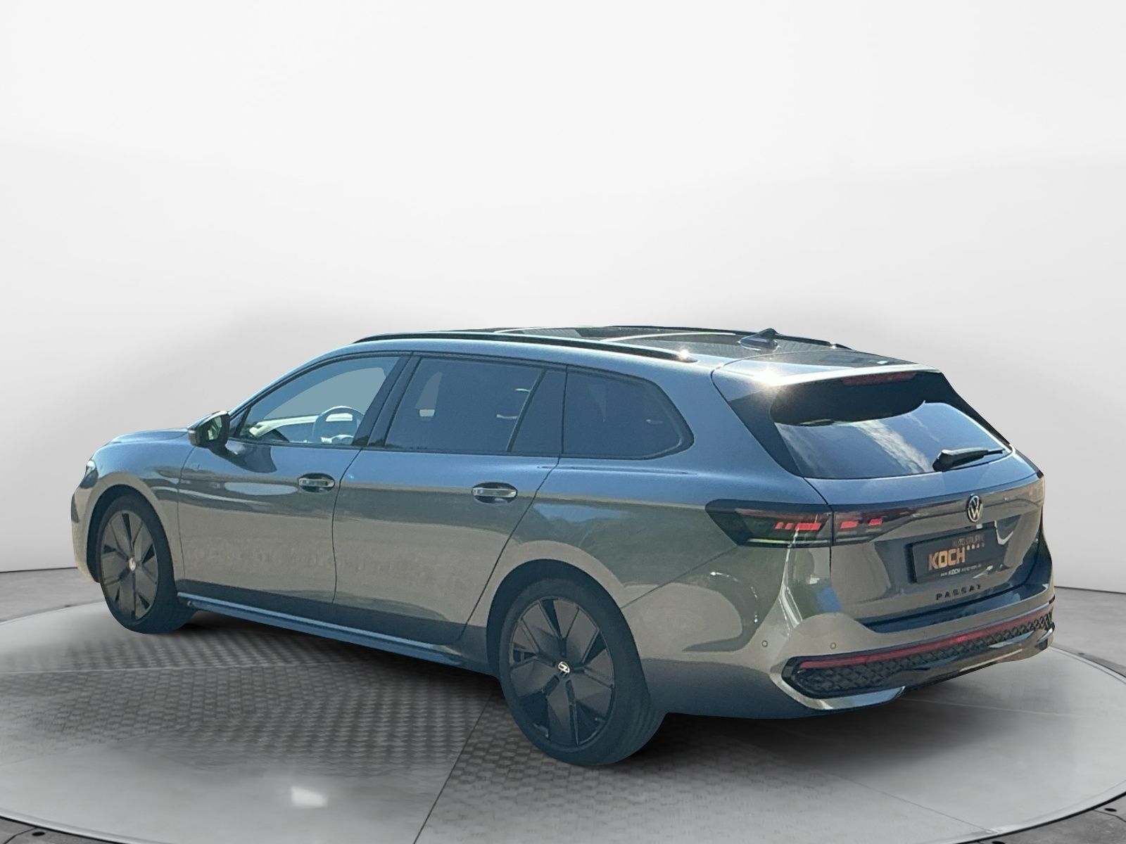 Volkswagen Passat Variant 2.0TDI R-Line 4M DSG Pano AHK foto 4