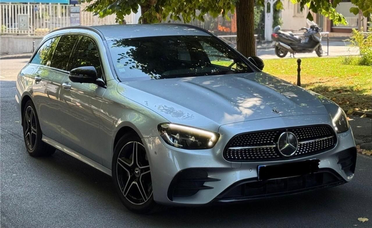 MERCEDES-BENZ E 220 d 4MATIC T Autom. - AMG -Line 