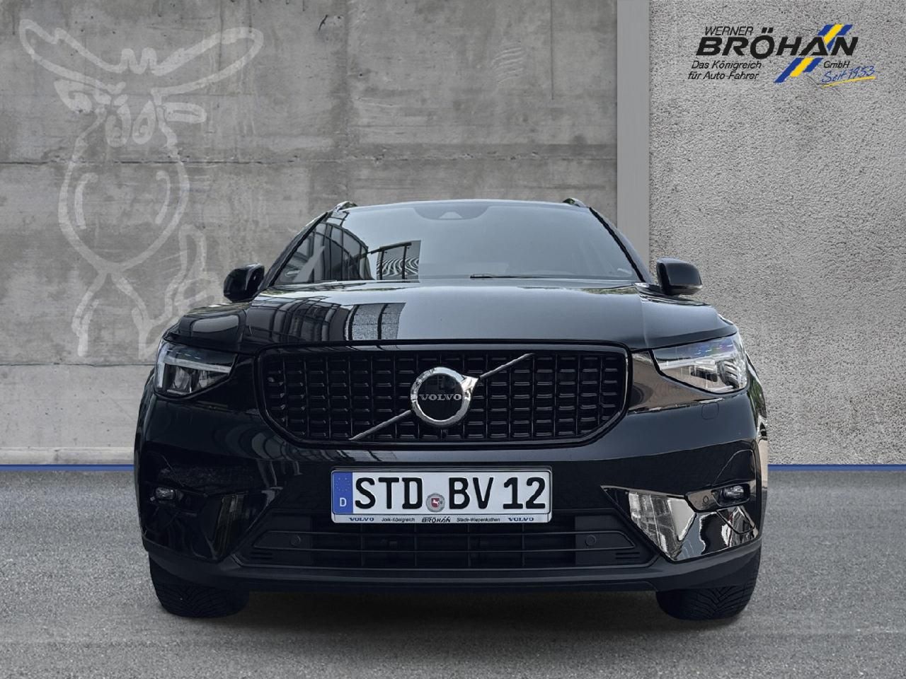 Fahrzeugabbildung Volvo XC40 T2 Plus Dark 2WD