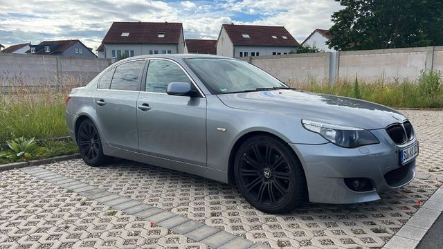 BMW 525d A -