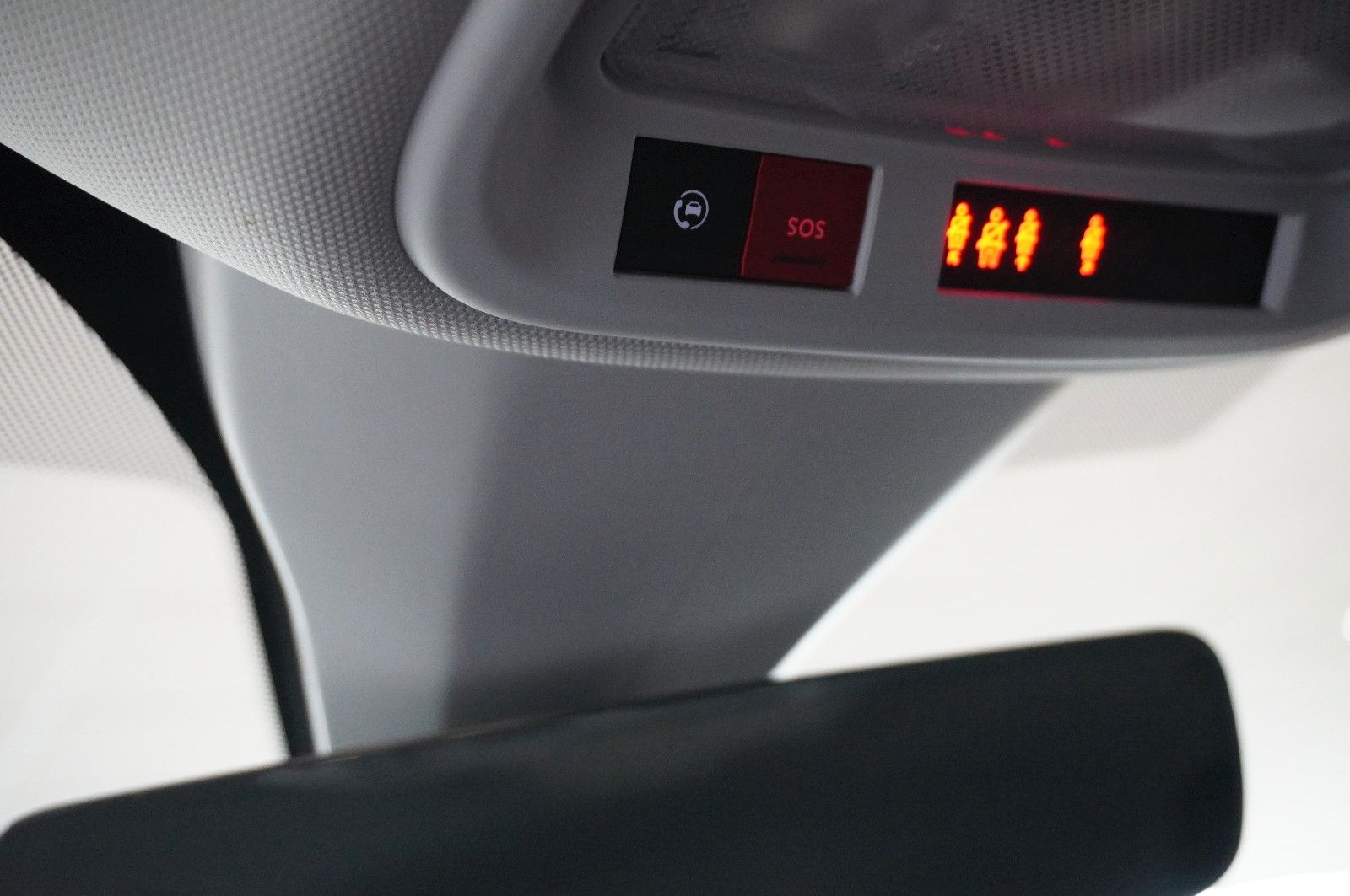 Fahrzeugabbildung Opel Grandland (X) 1.6 HYBRID ELEGAN. NAVI/KAMERA/AHK