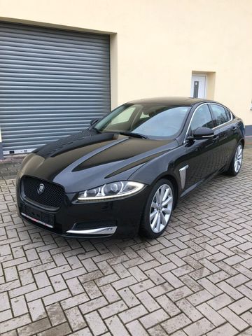 Jaguar XF 3.0 L V6 Diesel S -