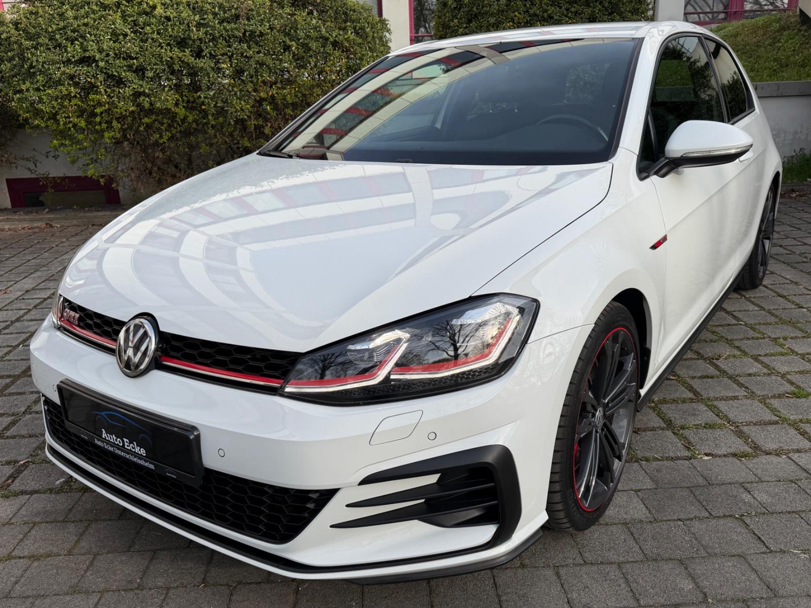 Volkswagen Golf VII GTI Performance | 1 Hand | ACC | Virtue