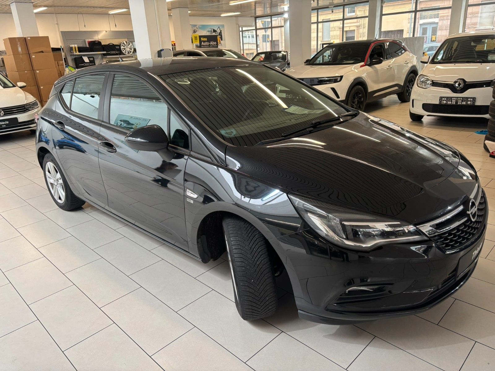 Fahrzeugabbildung Opel Astra K 1.4T 120-JAHRE KAMERA/SHZ/LHZ/ALU/ALLWET