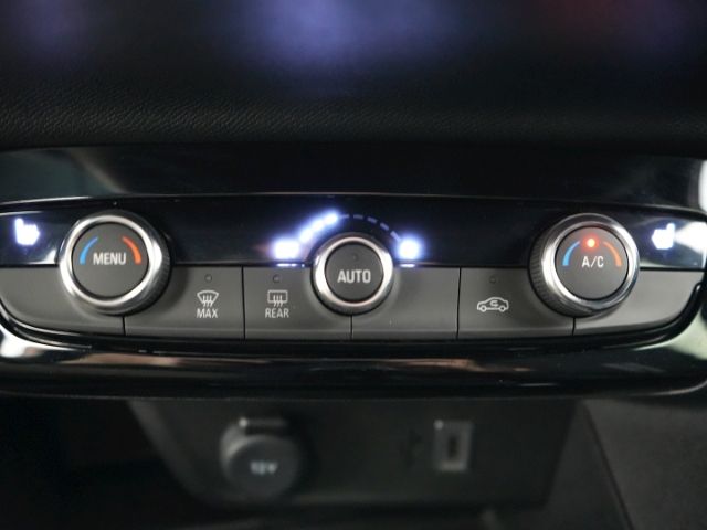 Corsa F FACELIFT GS+LED LICHT+NAVI+RÜCKFAHRKAMER