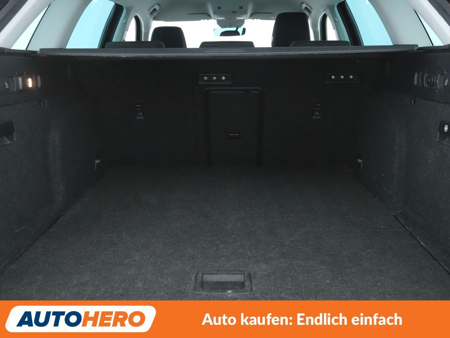 Skoda Superb 2.0 TDI Style Aut.*XENON*ACC*PDC*SHZ*