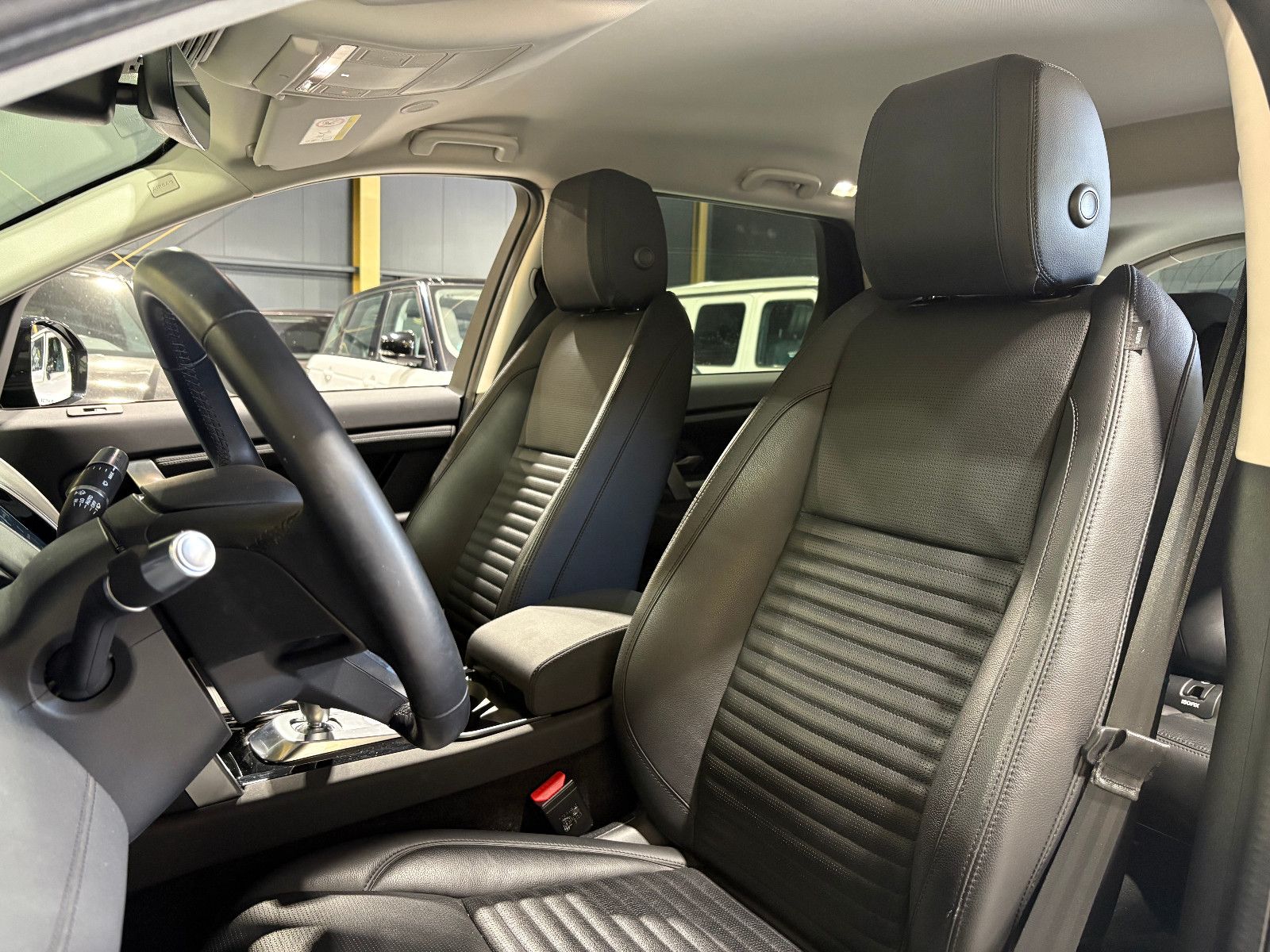 Fahrzeugabbildung Land Rover Discovery Sport S AWD/360°/APPLE/NAVI/SHZ/DAB/