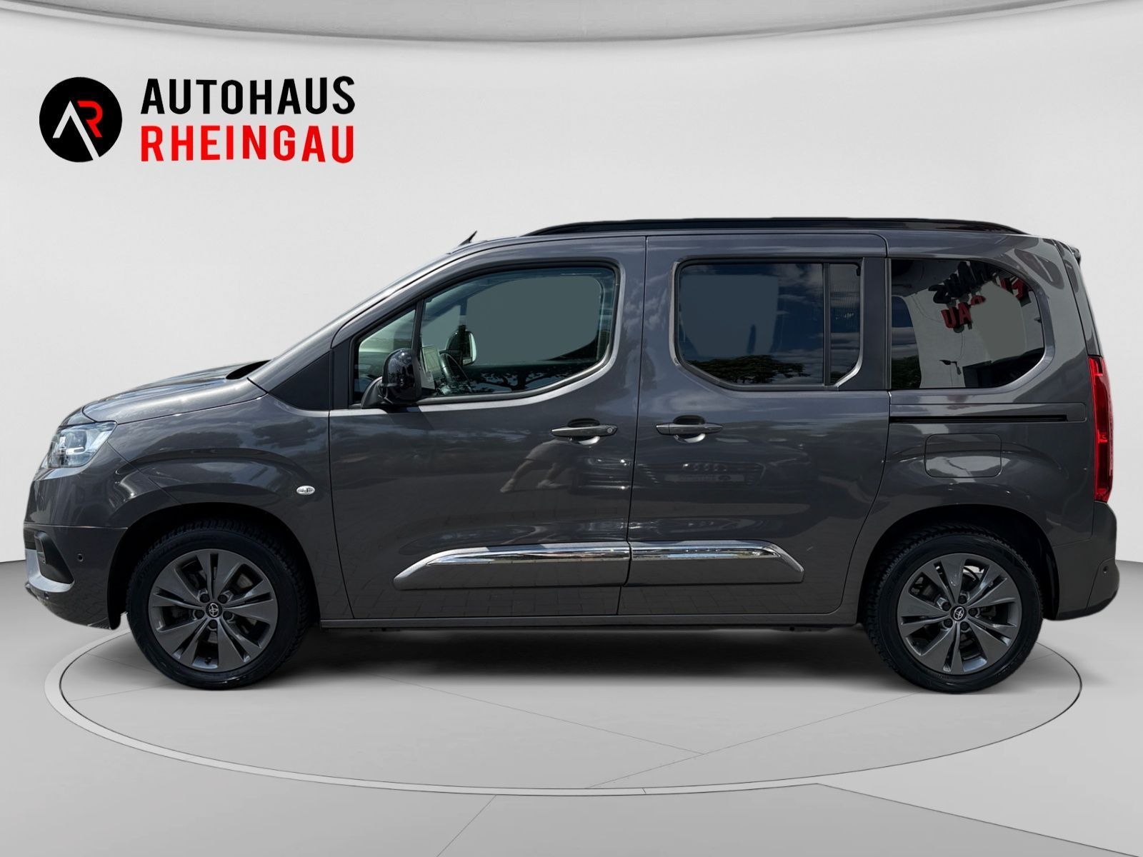 Fahrzeugabbildung Toyota Proace City Verso 1.5 D-4D L1 Executive S/S PANO