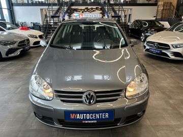 Volkswagen Golf V Lim. Tour *KLIMA*SZHZ*TEMPOMAT*AHK*