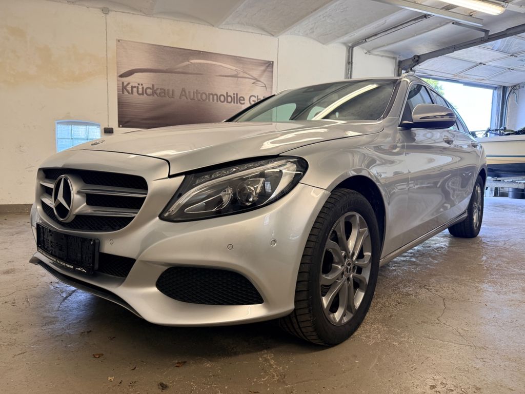 Image of Mercedes-Benz C 220
