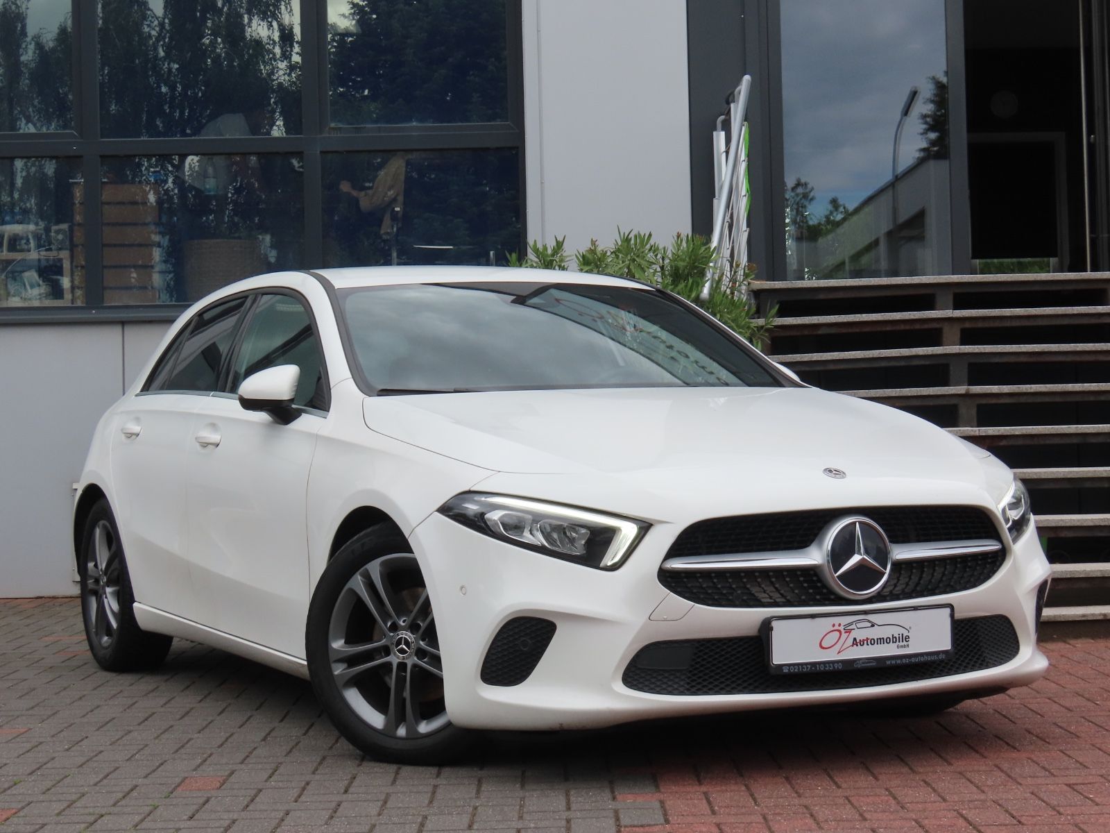MERCEDES-BENZ A 180d Autom. Klimaauto. Navigation Kamera
