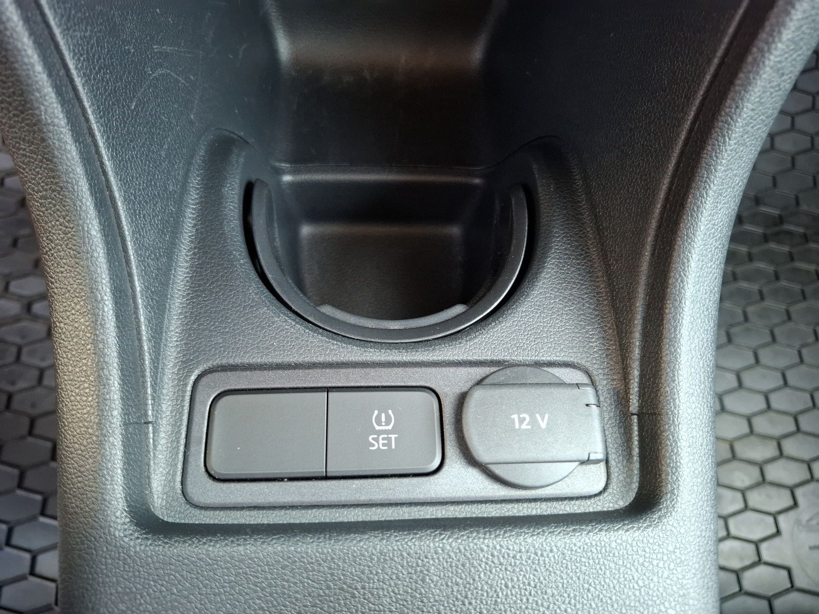 Fahrzeugabbildung Volkswagen up! Klima DAB SH