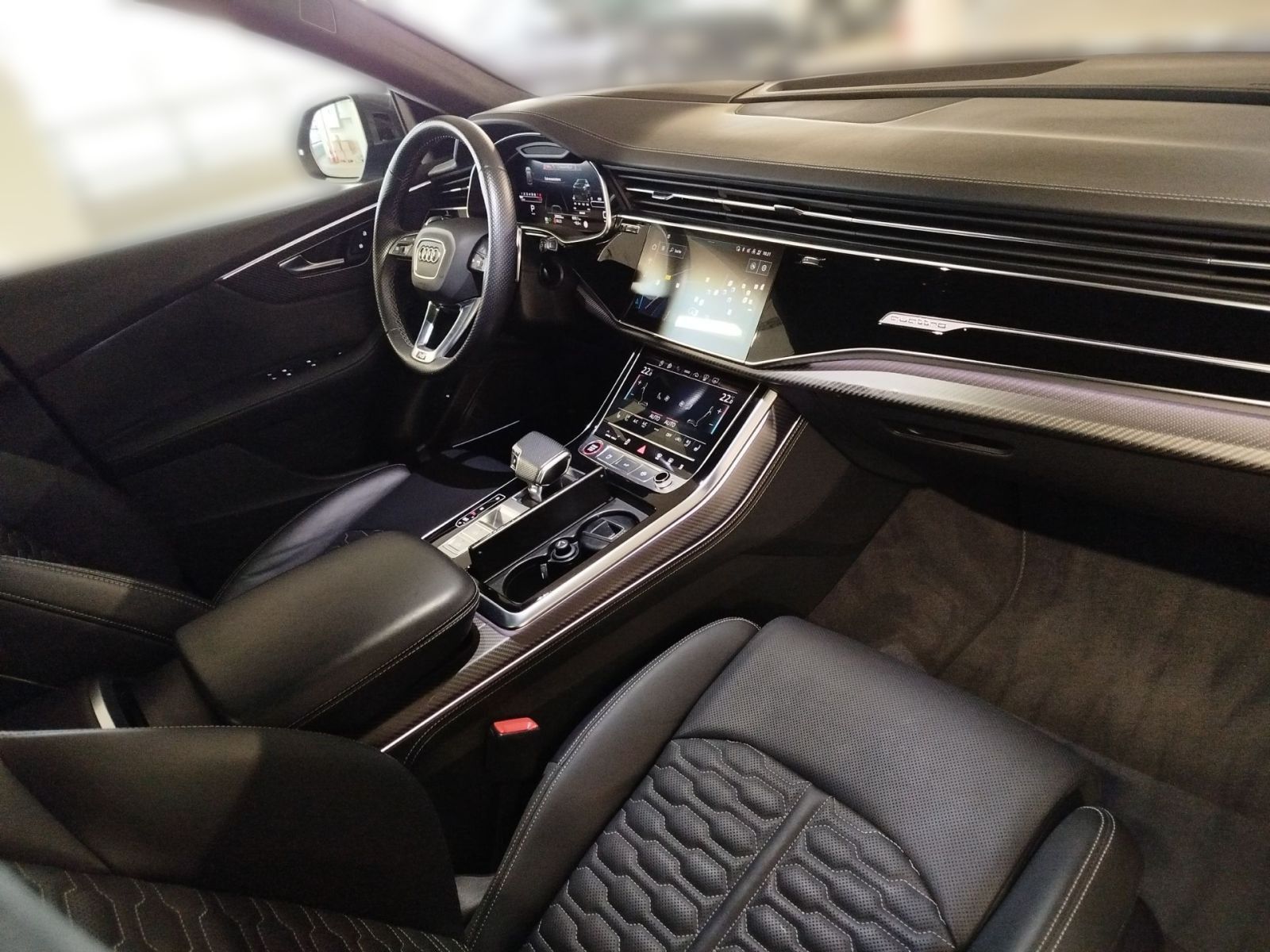 Audi RSQ8 - Bild 13