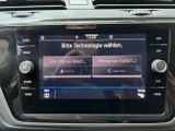 Volkswagen Touran Comfortline DSG XenLED PDC Massage Navi - Volkswagen Touran in Bielefeld