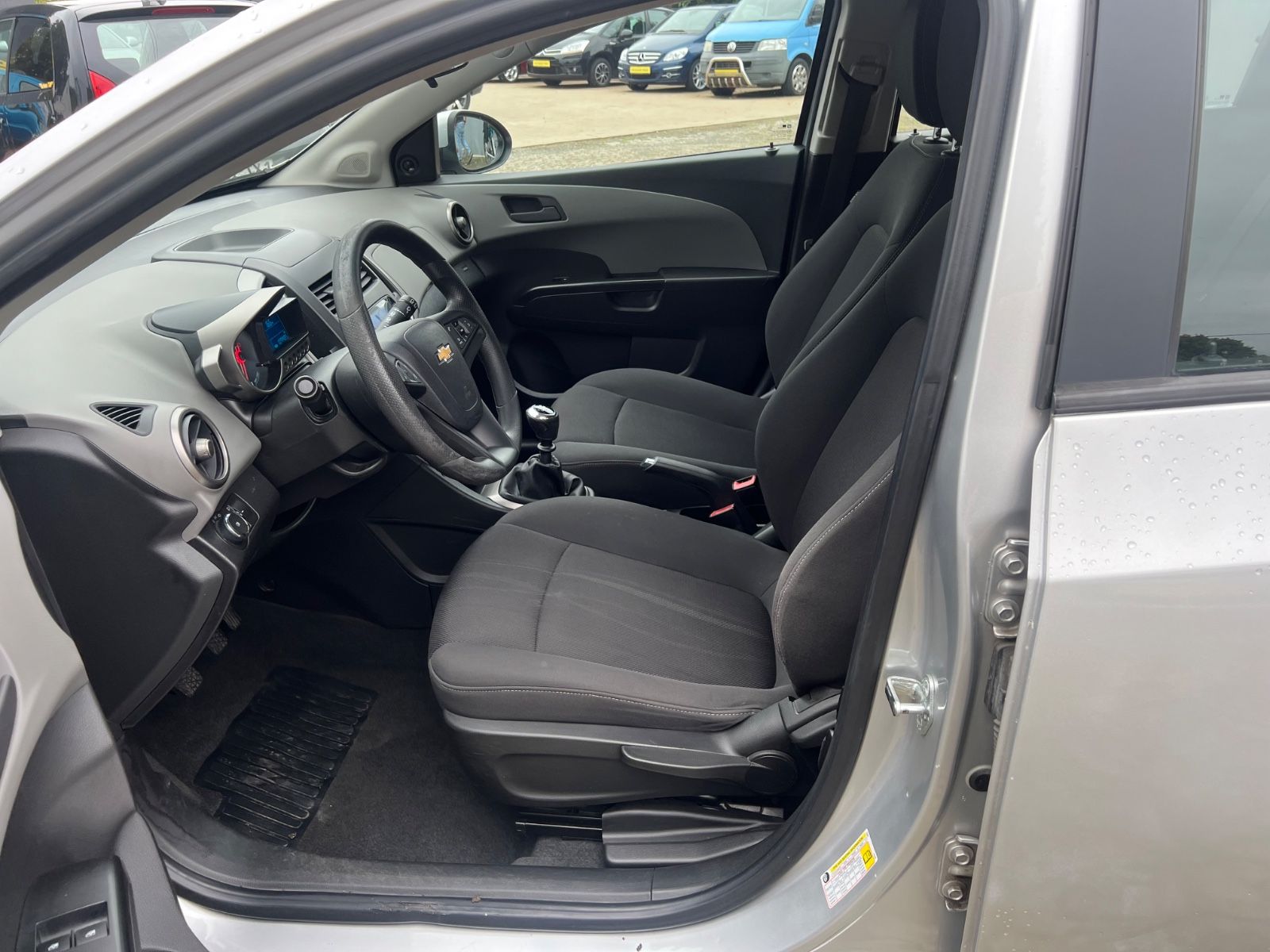 Fahrzeugabbildung Chevrolet Aveo Schrägheck LT *TÜV NEU*