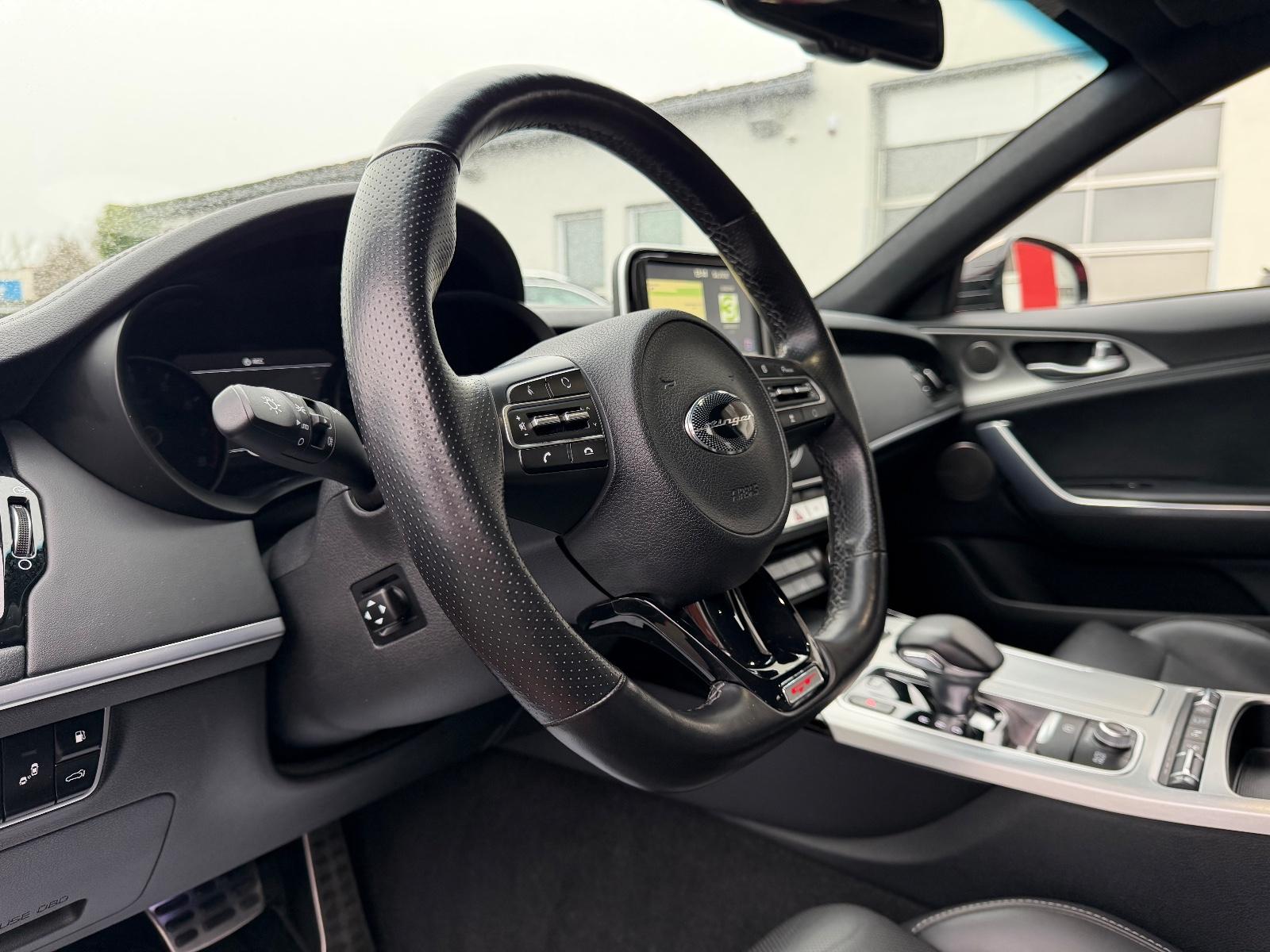 Kia Stinger GT 3.3 V6 Bi-Turbo 370ch AWD BVA8 | Full options | Toit ouvrant | Harman Kardon | HUD | Sièges ventilés | Caméra 360°