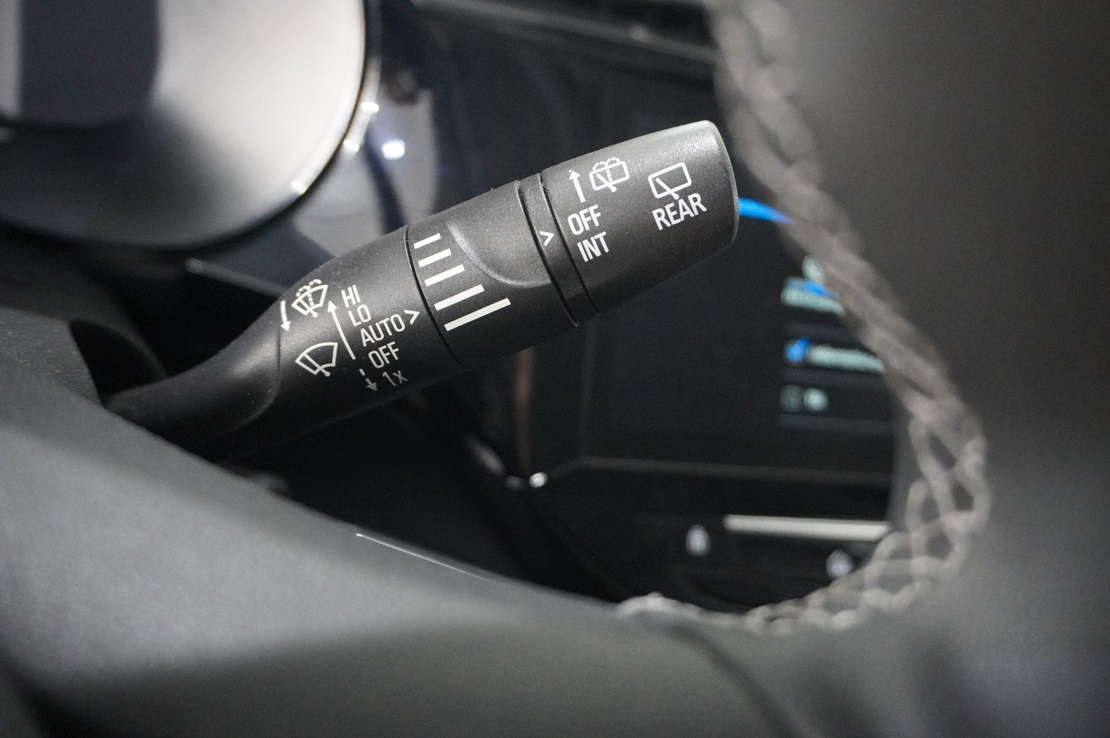 Fahrzeugabbildung Opel Corsa F 1.2 FACELIFT NAVI/LED/KAMERA/VIRT/SH/DAB