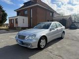 Mercedes-Benz C 180 Kompressor/Alu/Autom/AHK/141.000km - gebrauchte Mercedes-Benz C 180 aus dem Jahr 2005