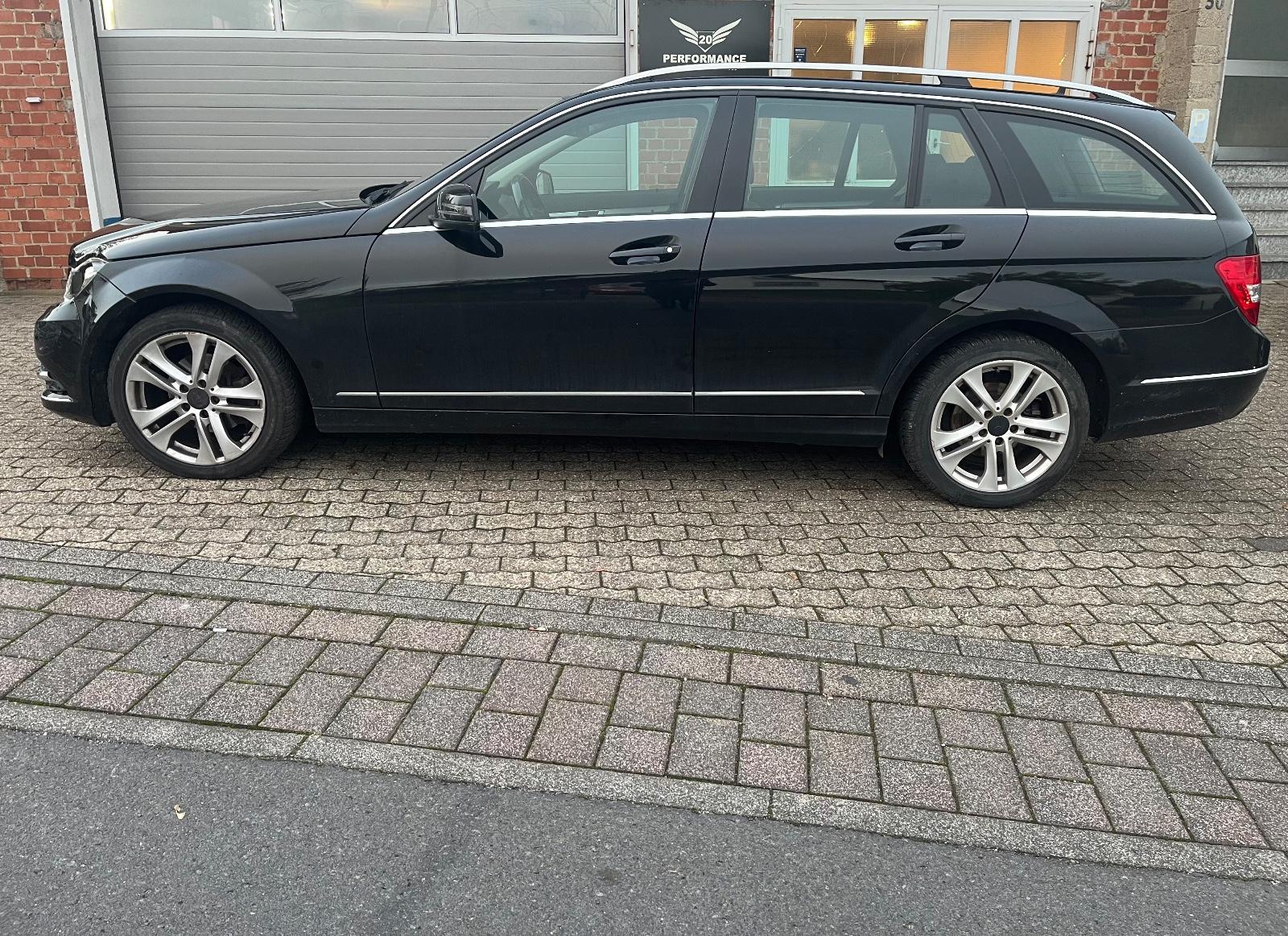 Mercedes-Benz C180 2012 — engine 1.595 cm³, 156 HP (115kW)