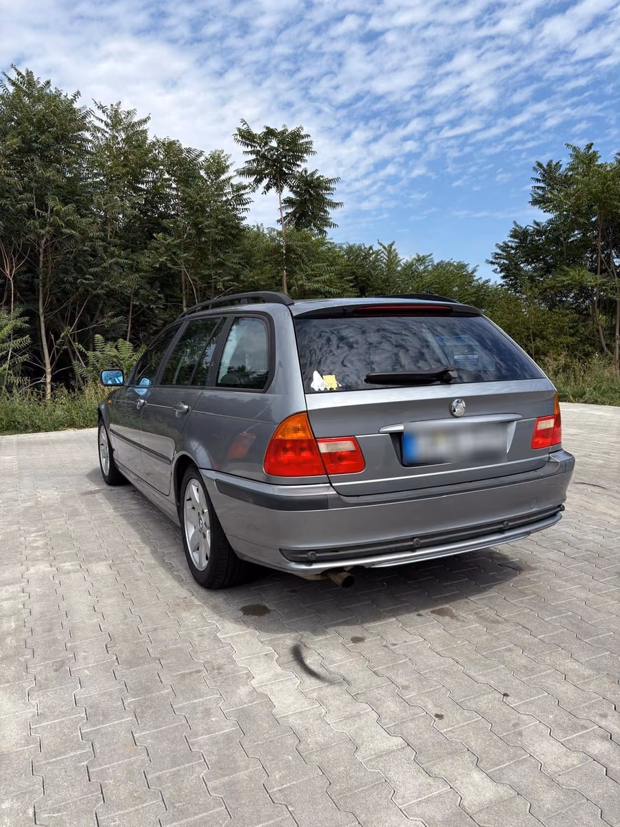 BMW 318 2004 — engine 143 HP (105kW)
