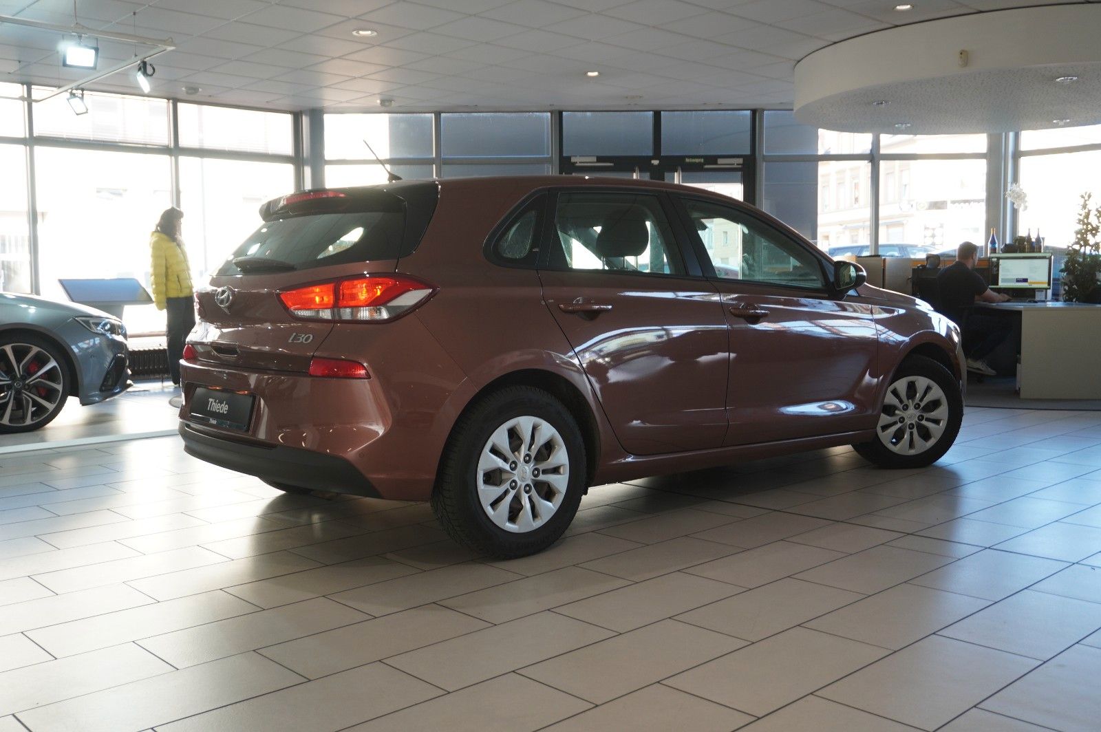 Fahrzeugabbildung Hyundai i30 LIM. 1.0 T-GDI SELECT LED/KLIMA/PDC/TEMP/USB
