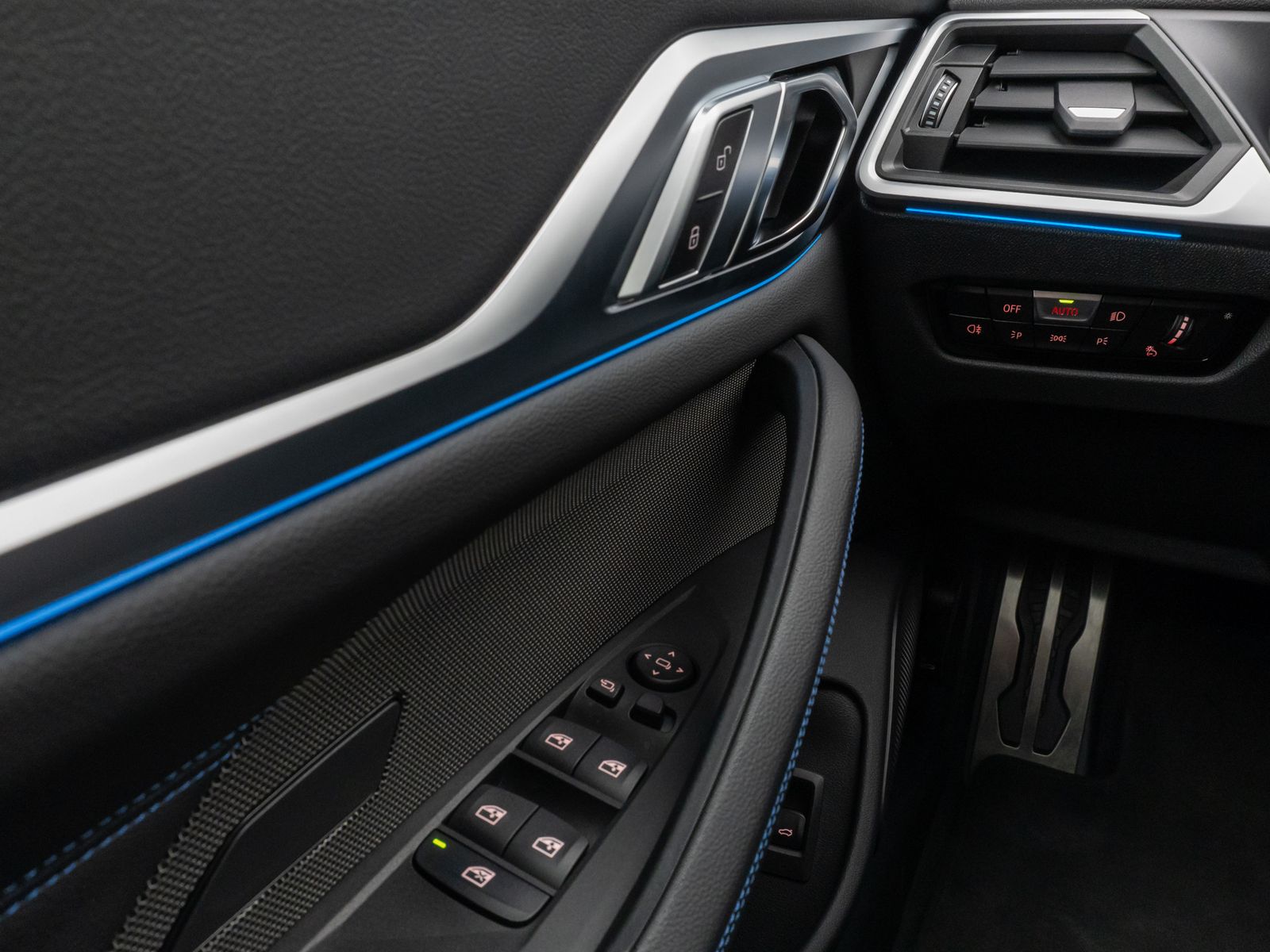 Fahrzeugabbildung BMW i4 eD40 Gran Coupé M Sport Kamera HUD DAB H/K