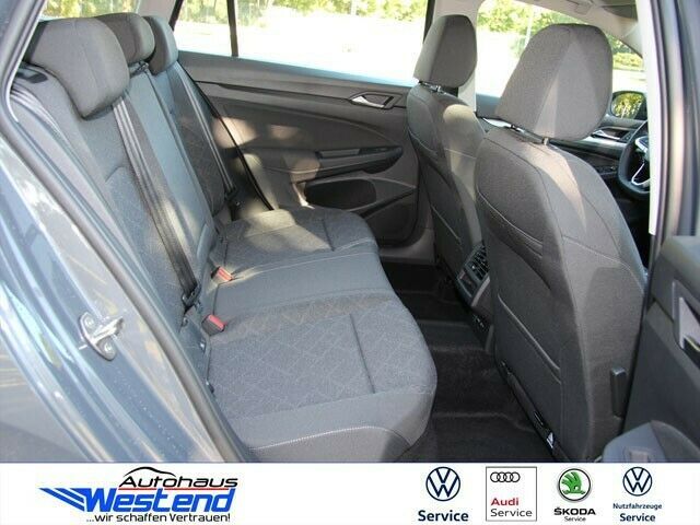 Fahrzeugabbildung Volkswagen Golf Var. Life 1.5l TSI 96kW DSG LED Navi Klima