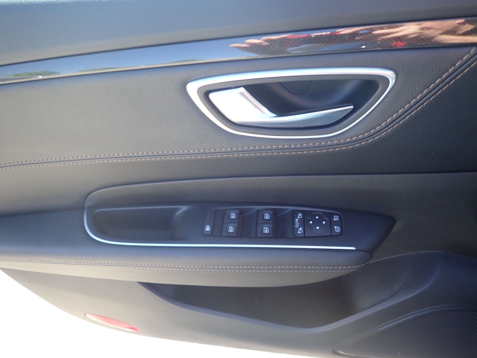 Fahrzeugabbildung Renault Talisman Grandtour Limited TCe 225 EDC