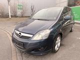 Opel Zafira B Family Plus*7Sitze*Navi*B-Xenon* - Opel Zafira Gebrauchtwagen in Nürnberg