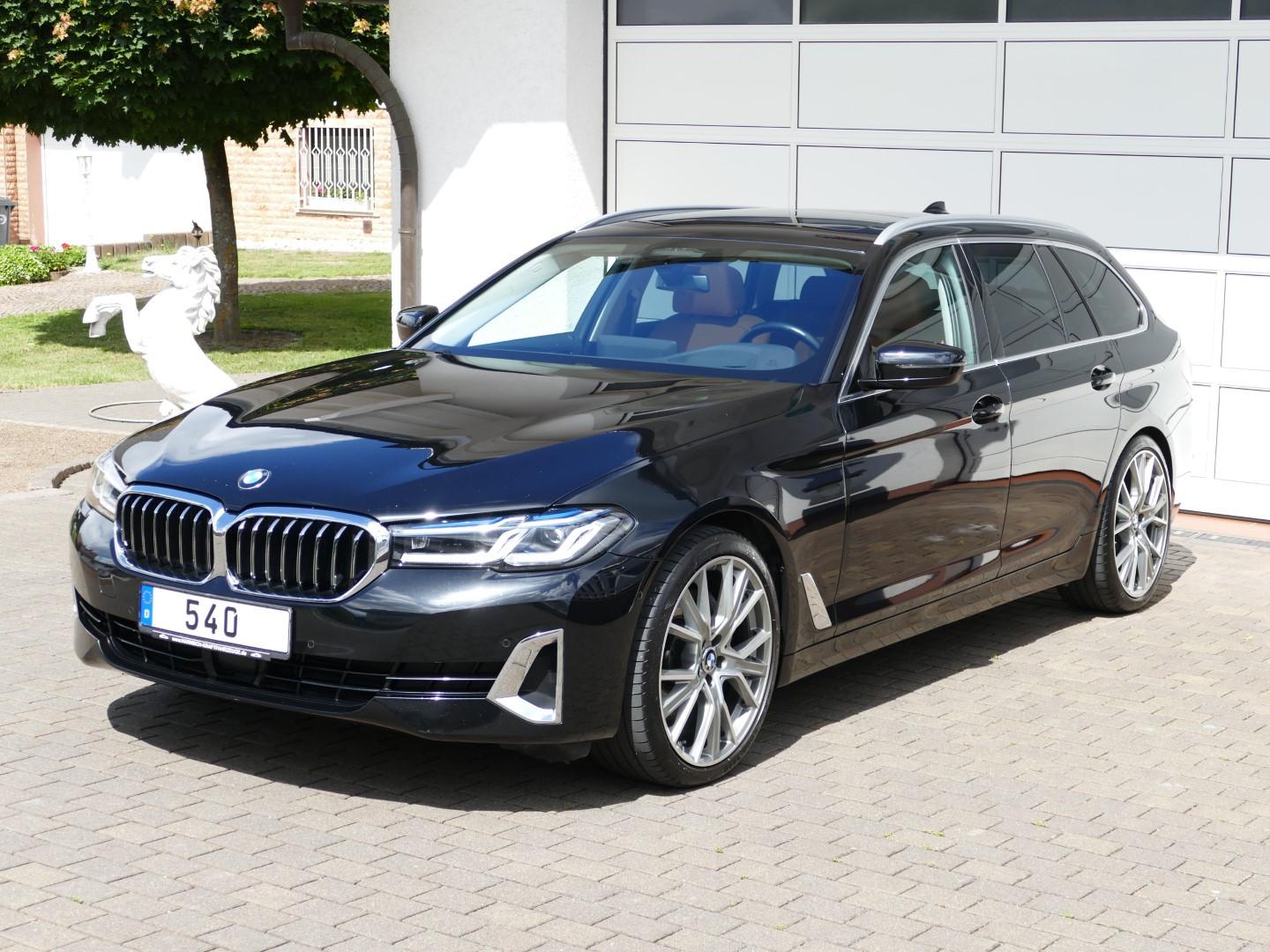 BMW 540d xDrive Touring *Standhzg+AHK+DrivAsProf+20"