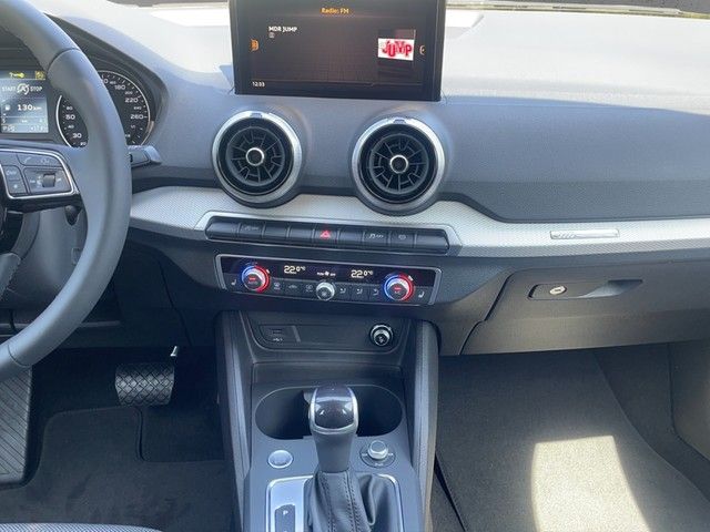 Fahrzeugabbildung Audi Q2 35 TFSI advanced S tronic LED Vorb AHZV