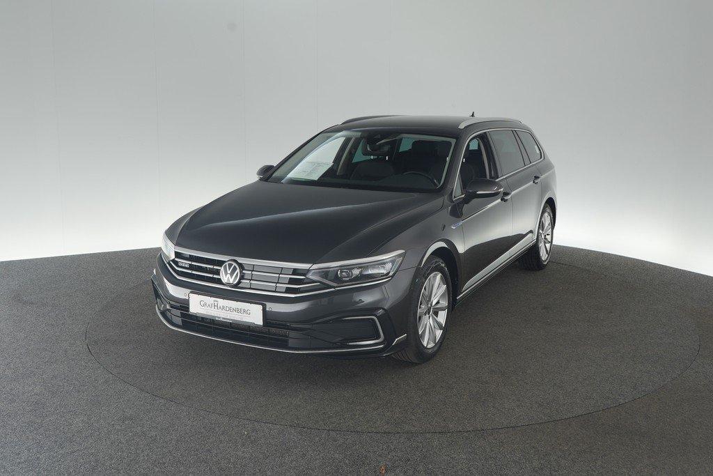 Volkswagen Passat Variant GTE DSG Matrix ACC Kamera AHK