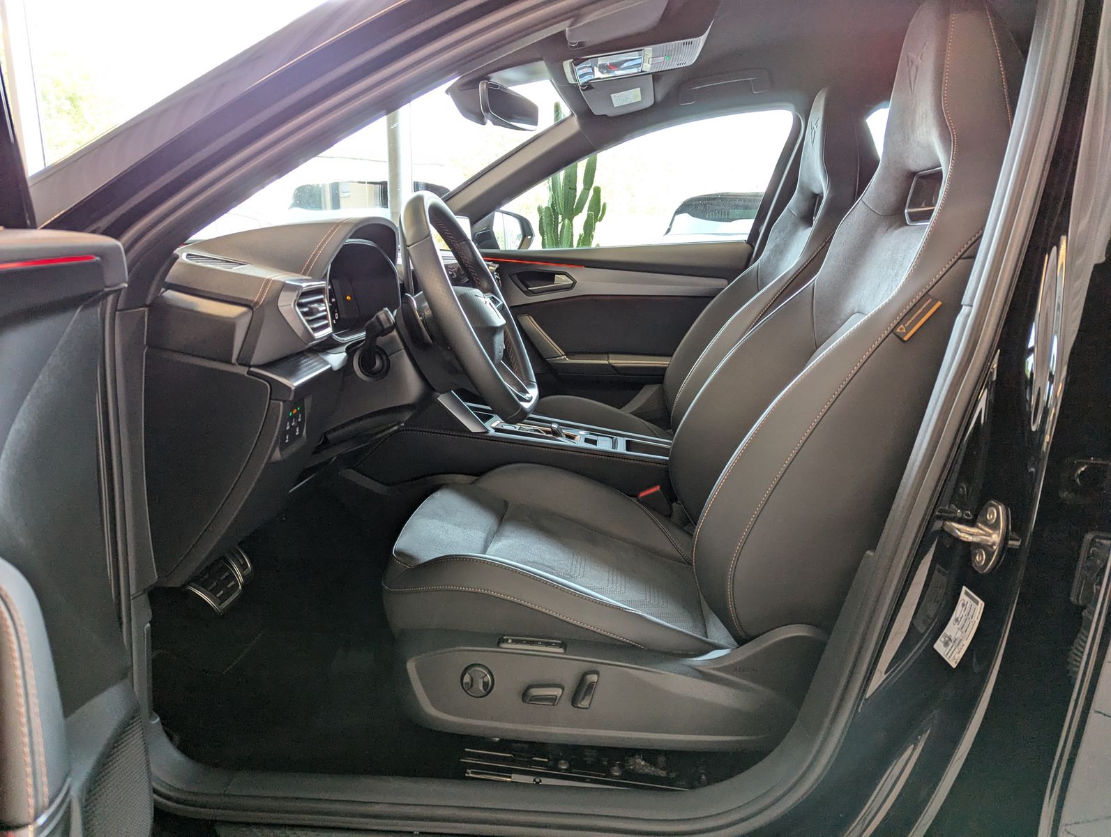 CUPRA Formentor 1.5 eTSI Dynamic / Edge-Paket ACC 18" - Image 12