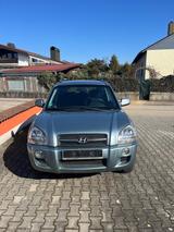 Hyundai HYUNDAI TUCSON Allrad mit Anhängerkupplung - gebrauchte Hyundai TUCSON aus dem Jahr 2005