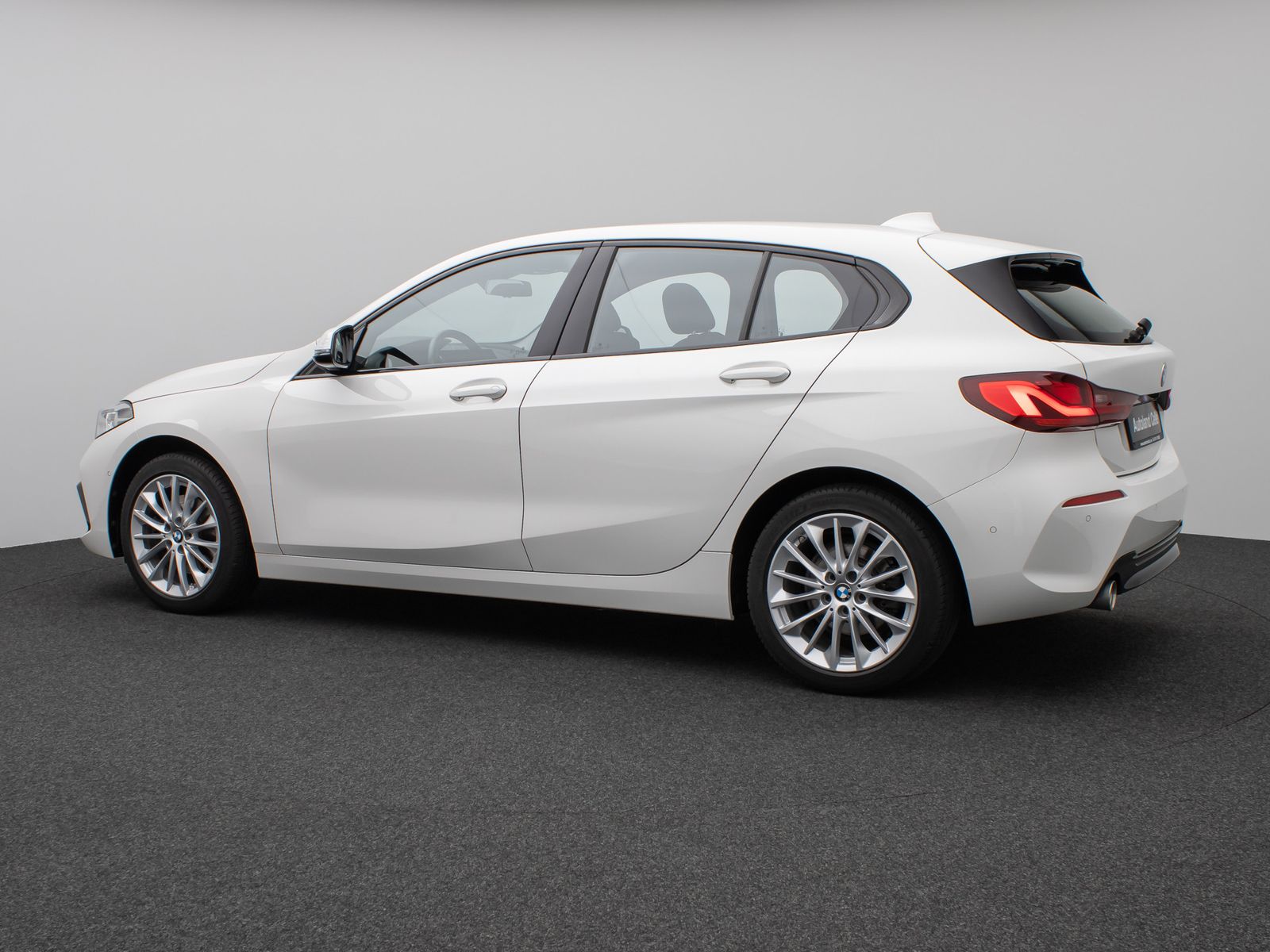 Fahrzeugabbildung BMW 118i SportLine Kamera DAB Lenkrhzg Komfort Alarm