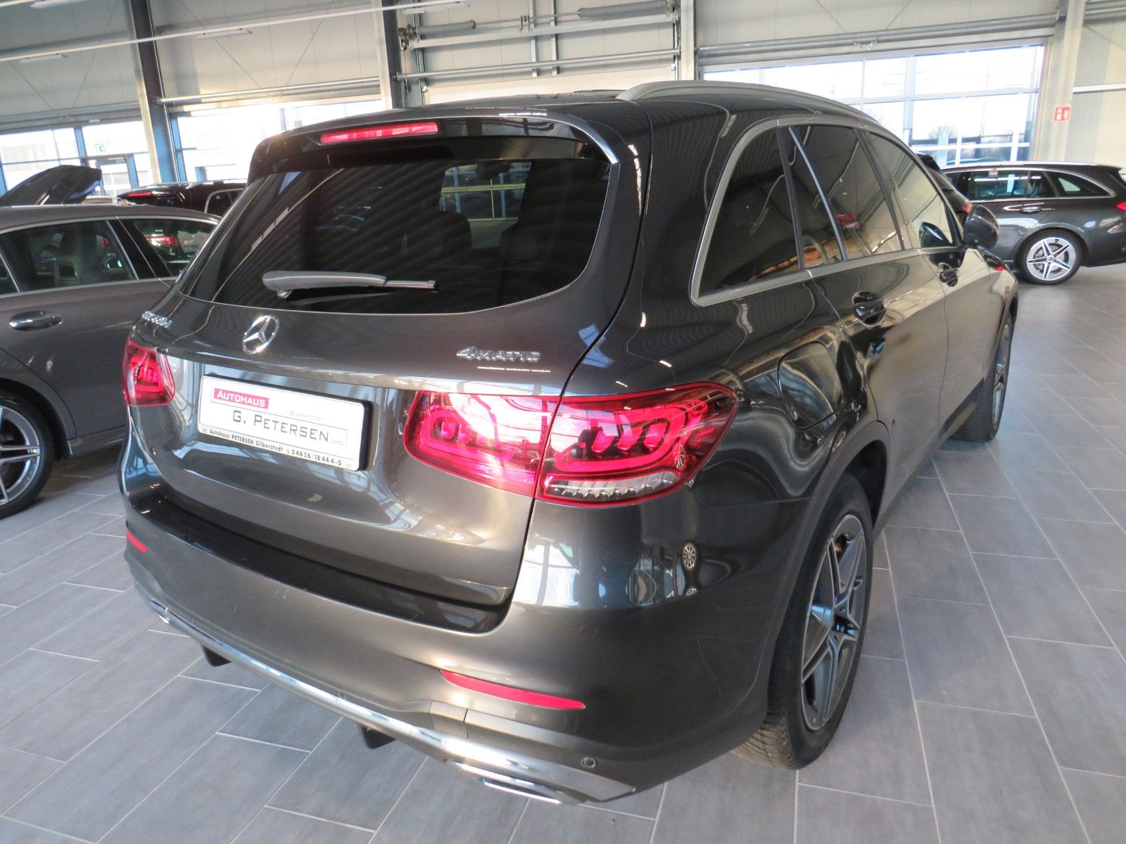 Fahrzeugabbildung Mercedes-Benz GLC 220 d 4M*AMG*AHK*Distronic*CAM*LED