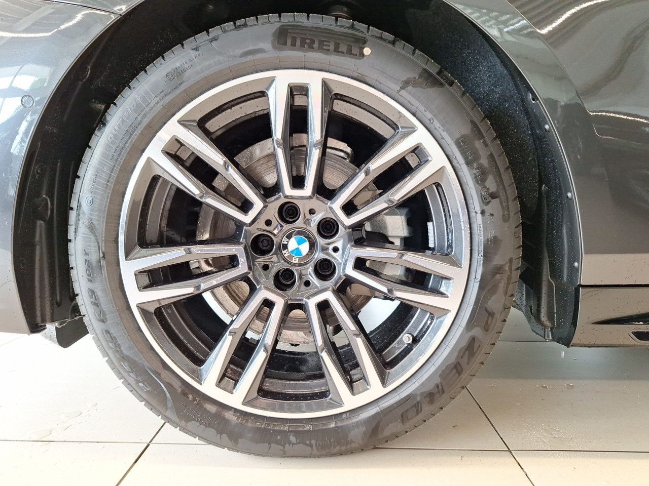 BMW 520 - Bild 17
