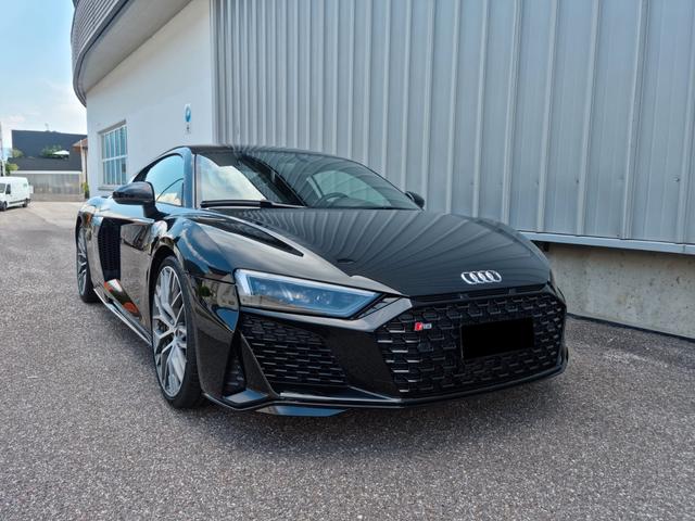 Audi R8 Coupe 5.2 FSI RWD Performance