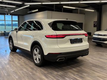 Porsche Cayenne - 7