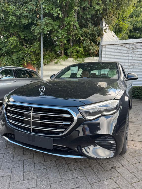 Mercedes-Benz E 200 E -Klasse Lim.*PANO*360Kam*UVP-89.797,40 €