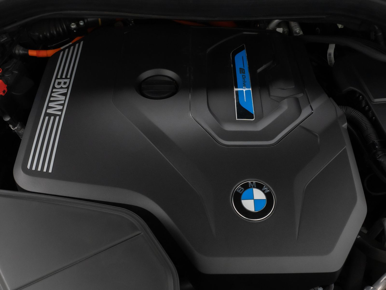 Fahrzeugabbildung BMW X3 xD30e Laser HUD DAB HiFi AHK Komfort 19Zoll