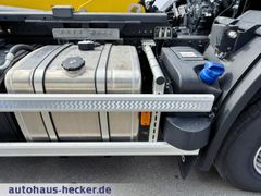Iveco X-Way AD300X50Z/P HR OFF Abrollkipper P20A