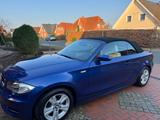 BMW 118i Cabrio - - BMW 118 mit Benzin-Antrieb: Cabrio, Schaltgetriebe