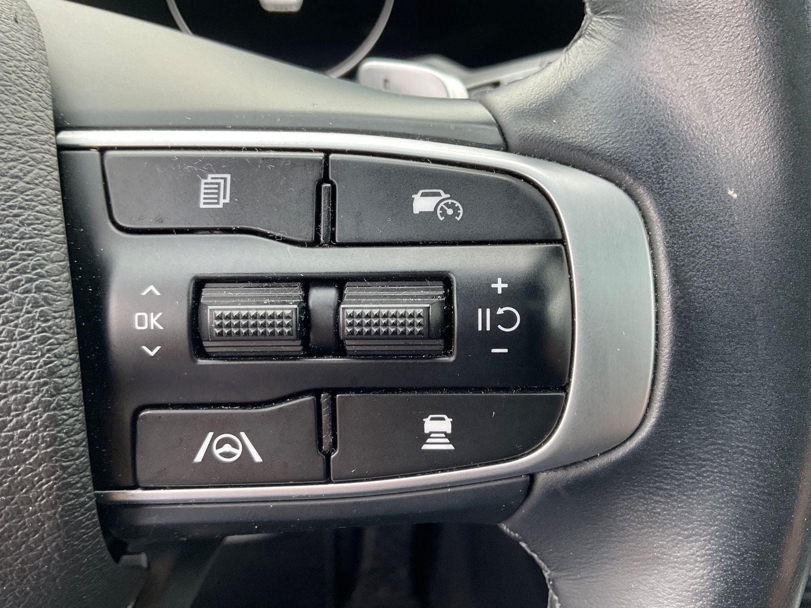 Fahrzeugabbildung Kia Sportage 1.6 CRDi GT-line,Panorama,Kamera,AHK,