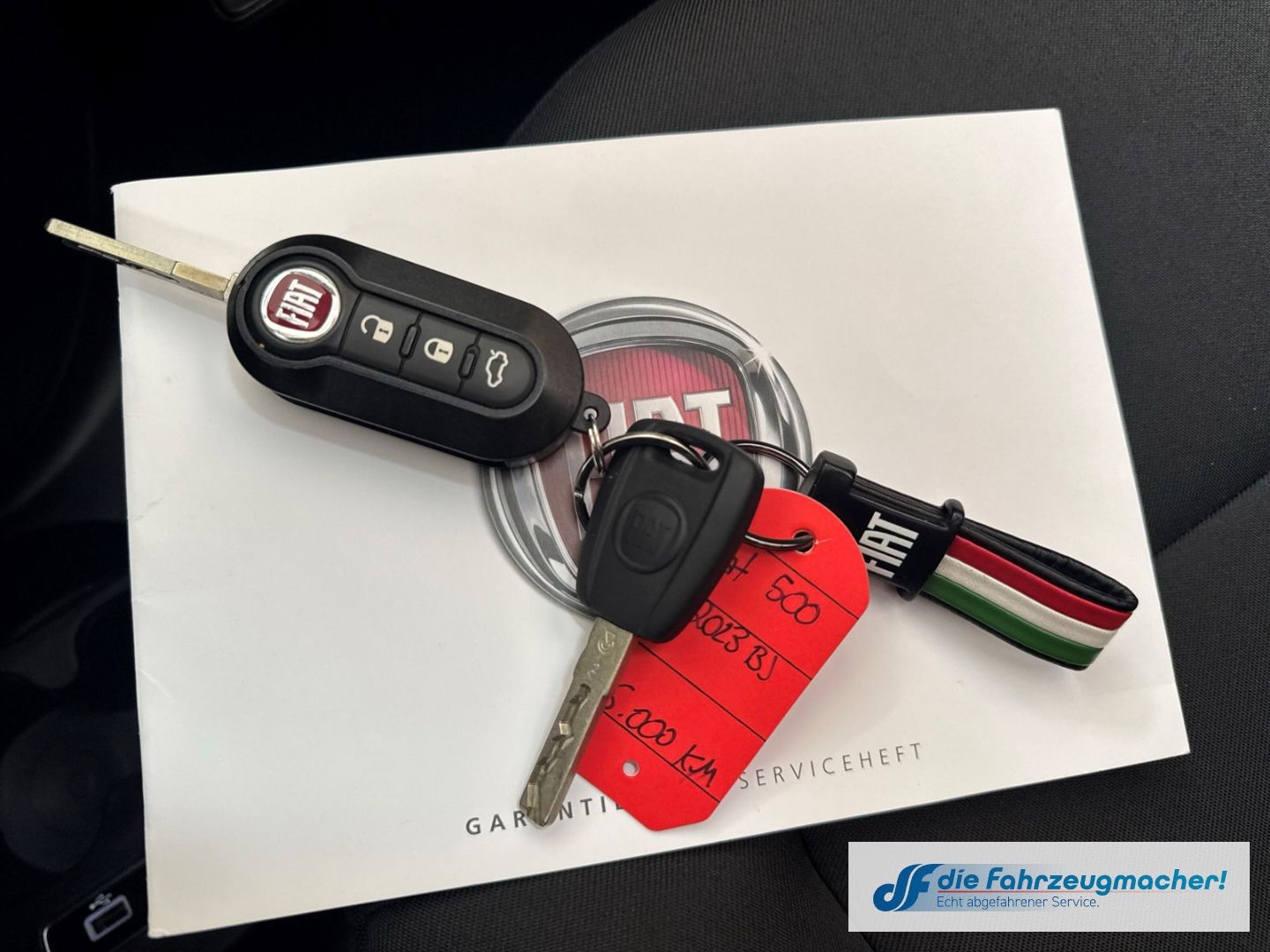 Fahrzeugabbildung Fiat 500 Cabrio Dolcevita 1.0 Mild Hybrid 5tkm Navi A