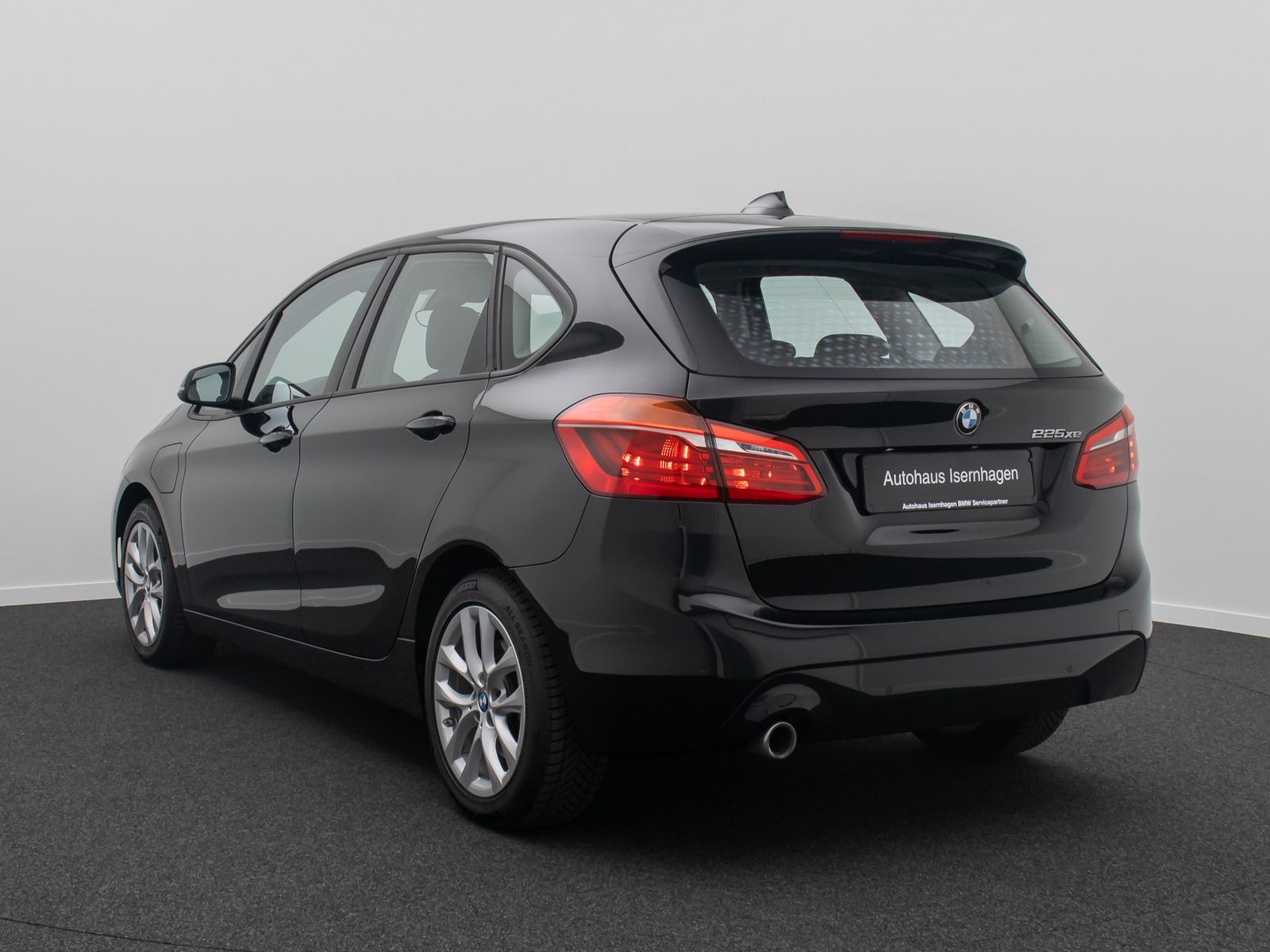 Fahrzeugabbildung BMW 225xe iPerf  Active Tourer ParkAss Navi WLAN PDC