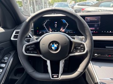 BMW 320d xDrive Touring M Sportpaket DAB LED Shz