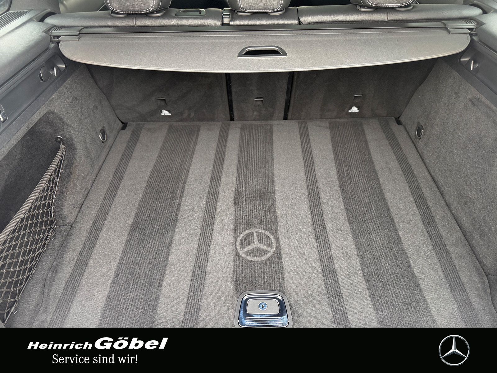 Fahrzeugabbildung Mercedes-Benz GLC 220 d 4M AMG+PANORAMA+ILS+20ZOLL+NIGHTP.+AHK