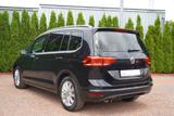 Volkswagen Touran 1.4 TSI DSG Highline LED ACC Standheizung - : Schwarz, Van