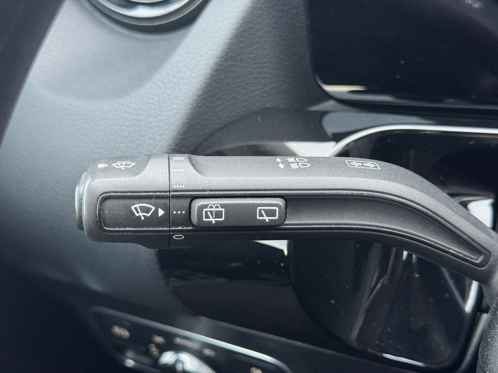 Mercedes-Benz B 180 (Automatik, Teilleder, Navi)